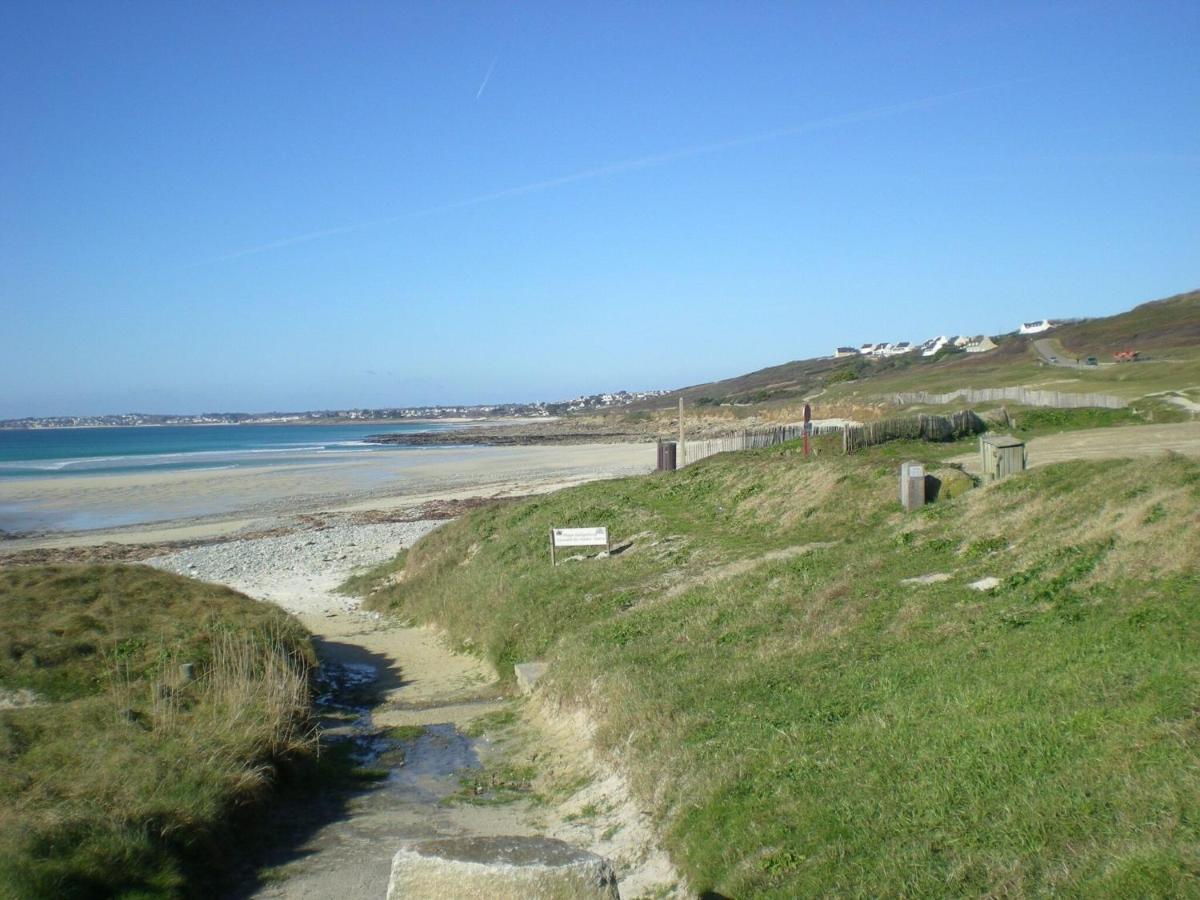 Holiday Home In Plouhinec Next To The Sea Exterior photo