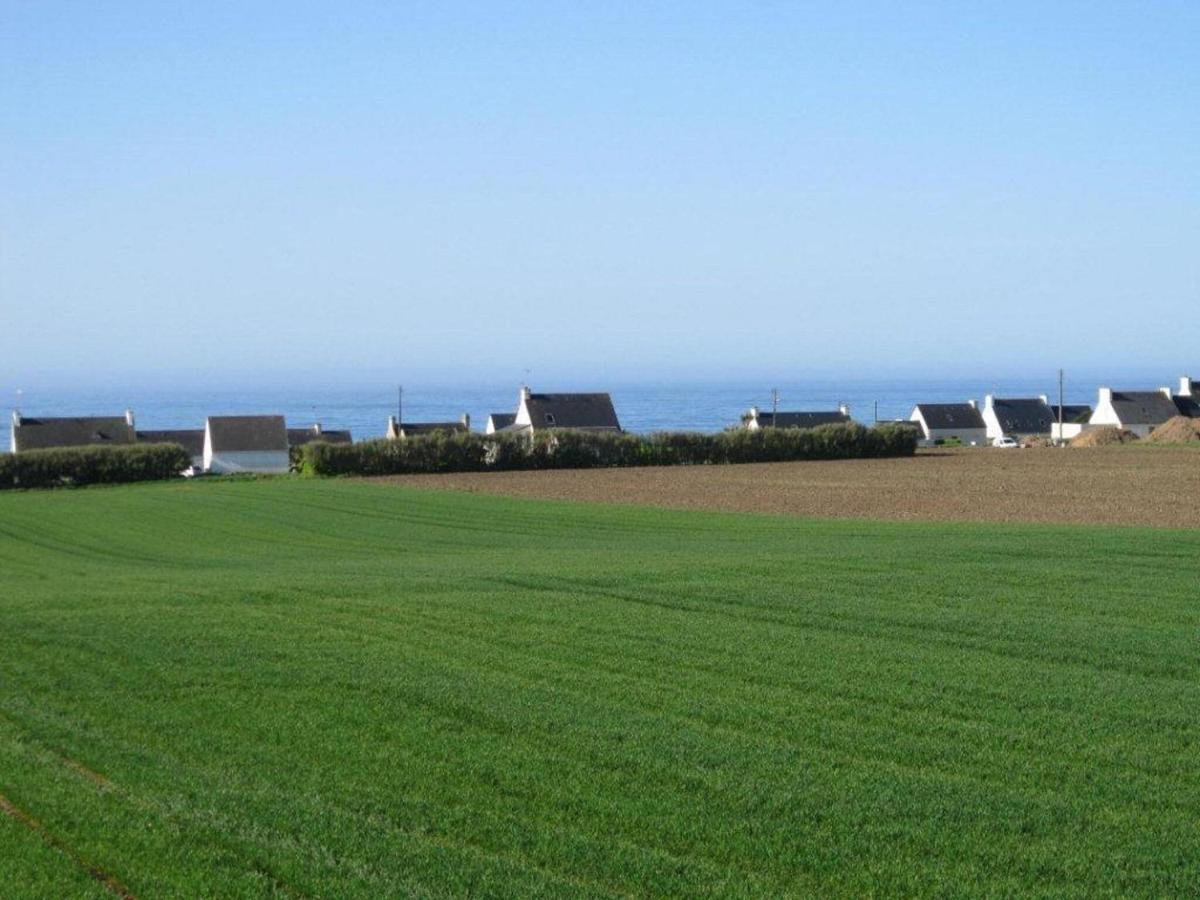 Holiday Home In Plouhinec Next To The Sea Exterior photo